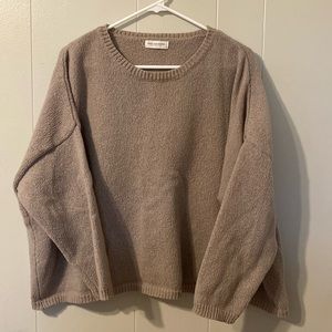 Women’s sweater crewneck